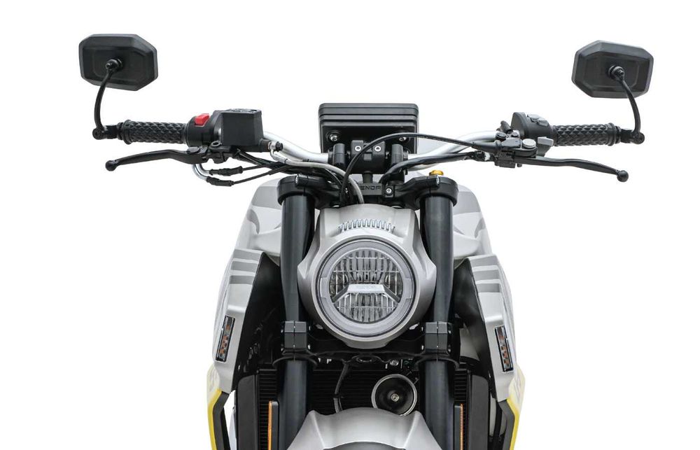 Benda LFS 700 стрит-байк
