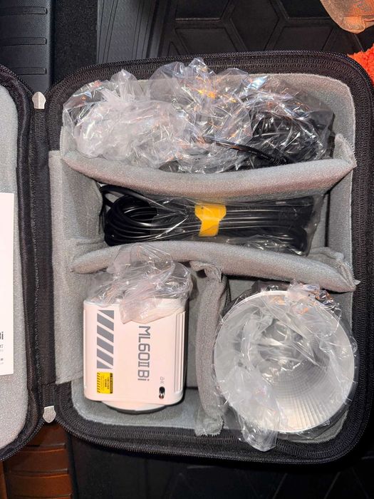 LED Godox ML60Bi noua