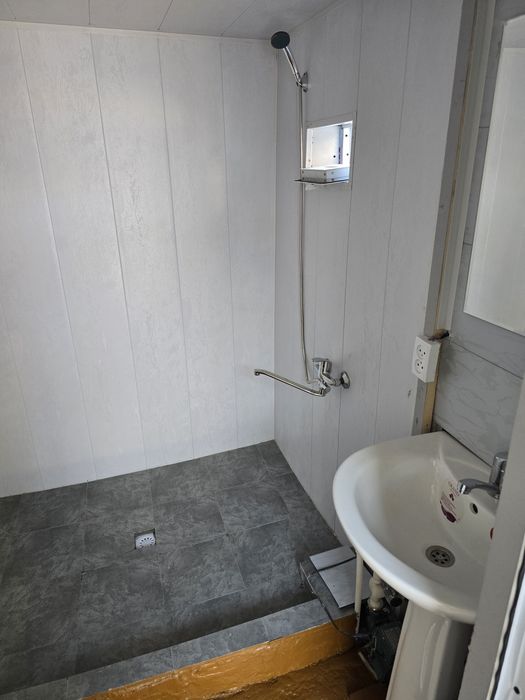 Assalam alekum srochna sotiladi sirdaryo tumanida