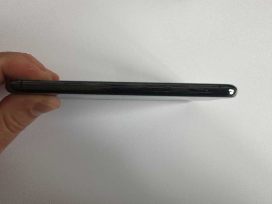 КАТО НОВ !! iPhone 11 Pro - ЧЕРЕН - 64GB - Отключен - 100% БАТЕРИЯ !!