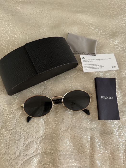 Оригинални слънчеви очила Prada