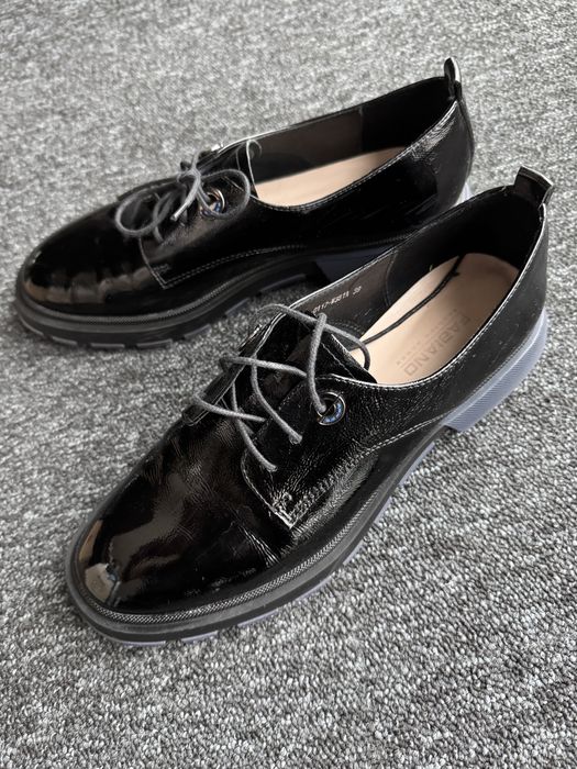 Черни лачени обувки FABIANO