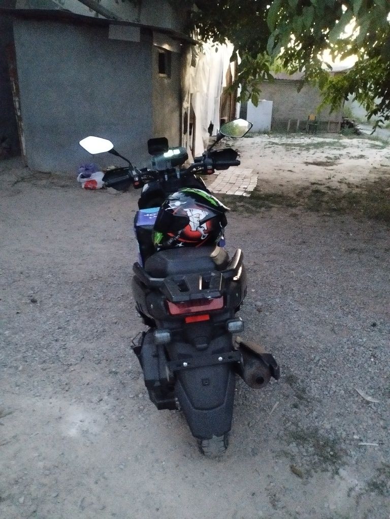 Skutir tank sotiladi srochne