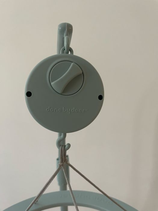 Dinebydeer Музикална икграчка с огледало