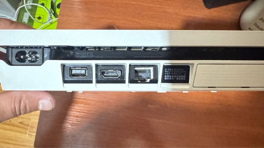 play station 4 slim