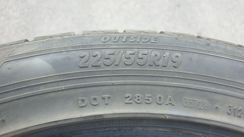 Зимни гуми 225 /55/R19 DOT31 21г.