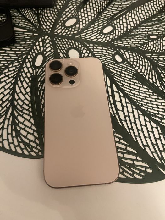 Vand iphone 16 pro 256gb desert titanium