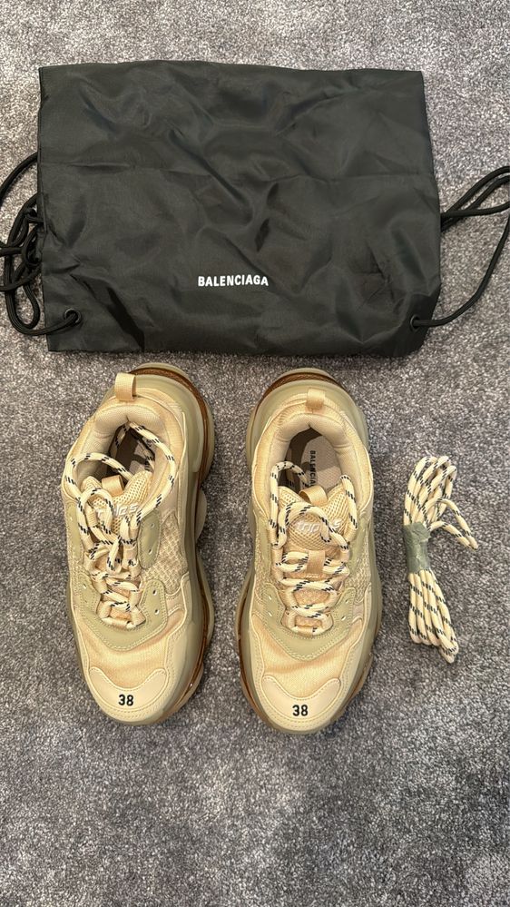 Balenciaga Triple S