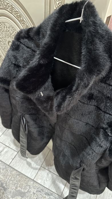 Продам шубы новые