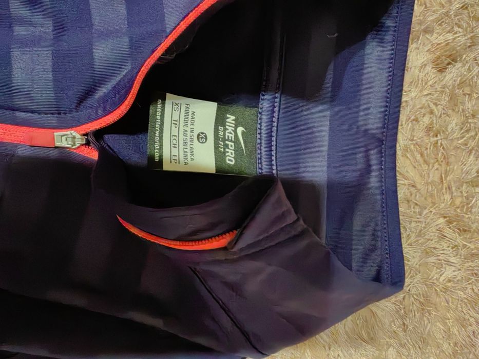 Блуза  на  Nike Pro
