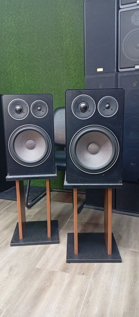 Тонколони BRAUN LS-100