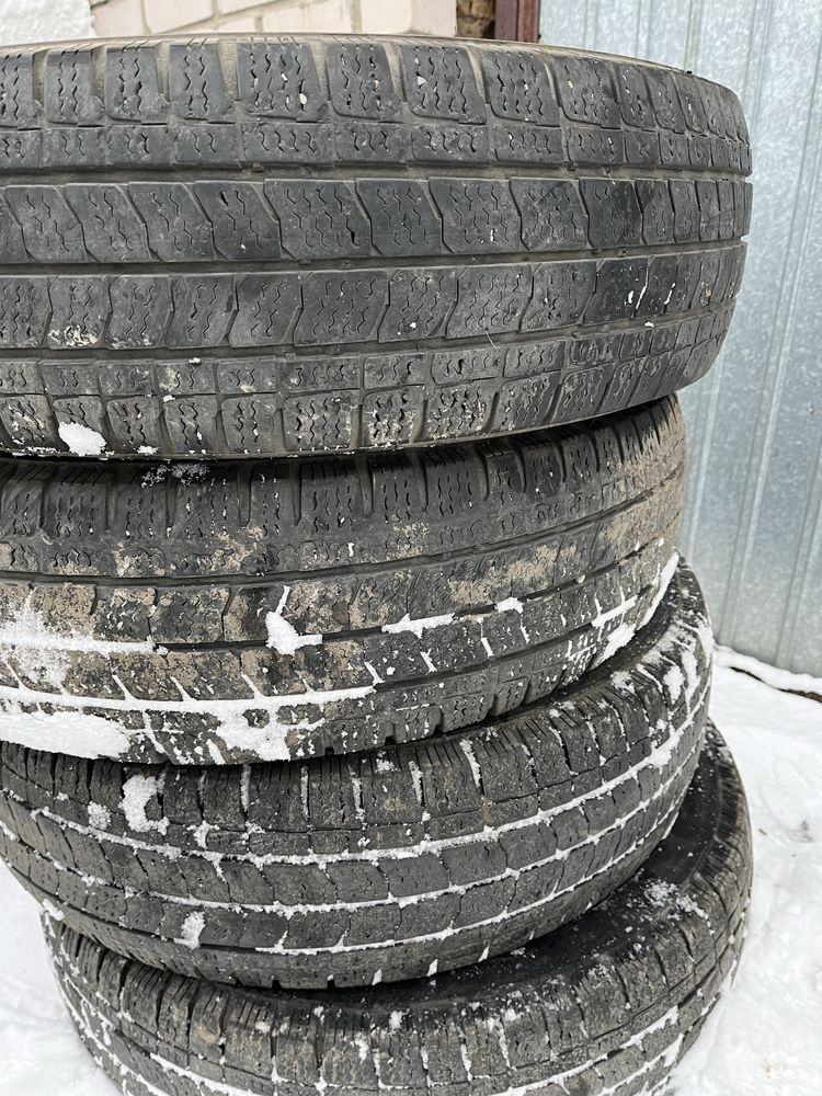 Продам шины 215/75 R16 c