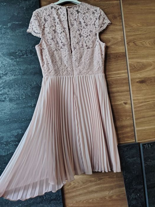 Нова Рокля H&M/S