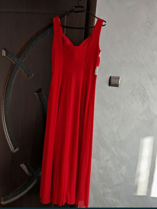 Официална червена рокля