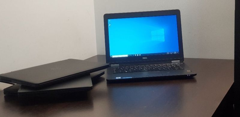 Dell Latitude E7270 i5-6600U 3.4GHz, 12,5", SSD, 8GB, Impecabil!