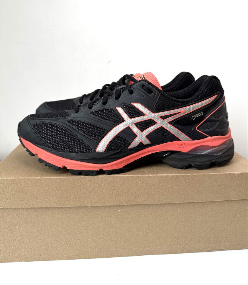 Asics Gel Pulse  Gore-Tex (42) Маратонки