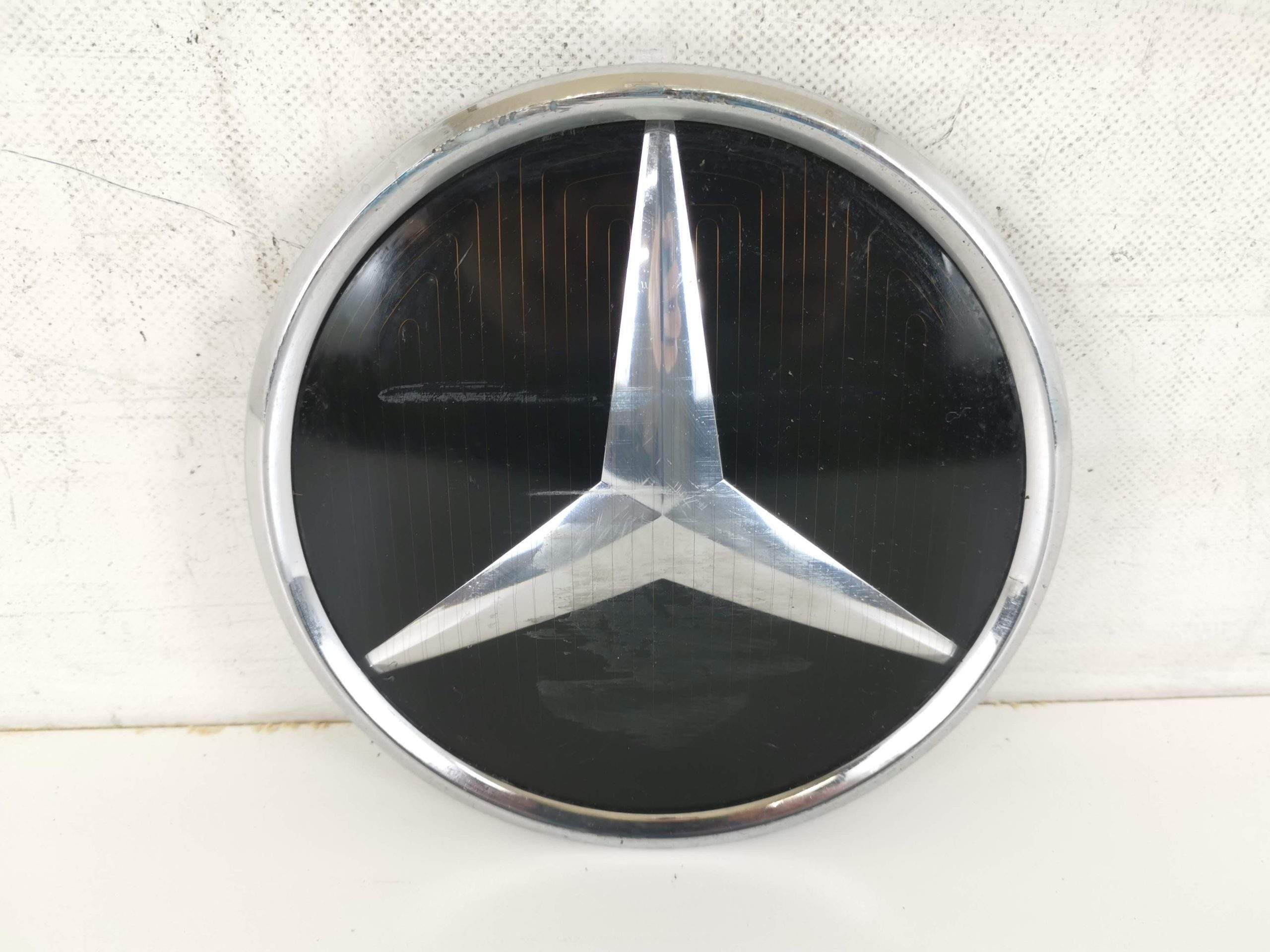 Емблема за централна решетка Мерцедес-Бенц ЦЛС-Клас / Mercedes-Benz CL