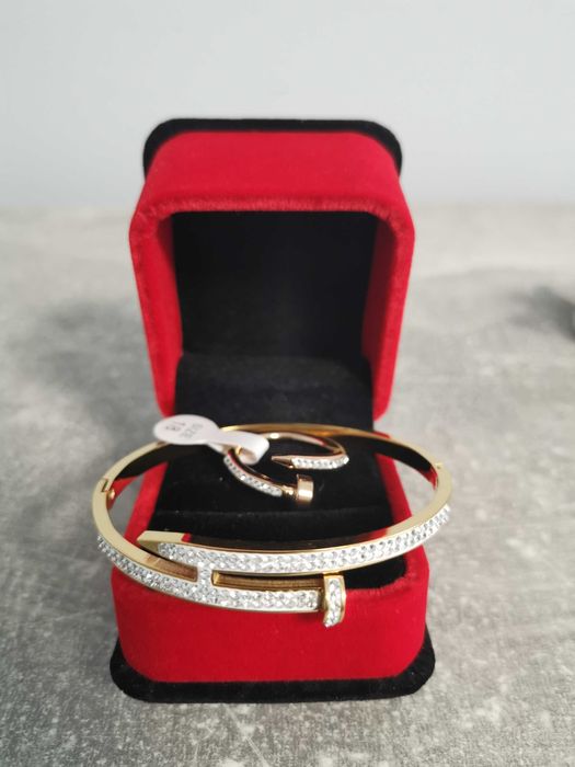 Комплект гривна и пръстен във формата на пирон