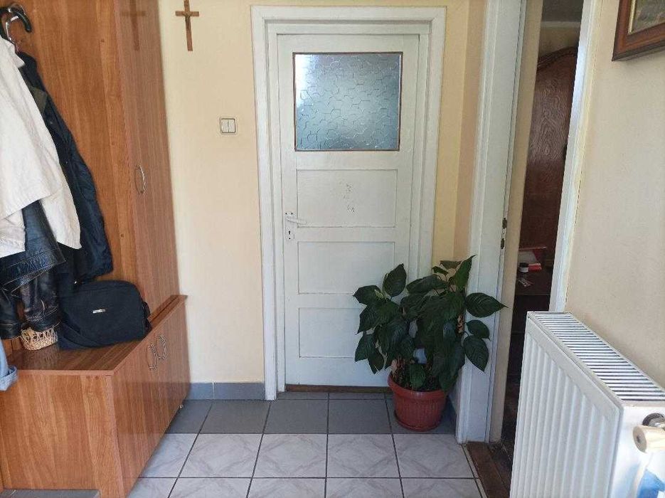 casă  2 camere zona 22 Decembrie