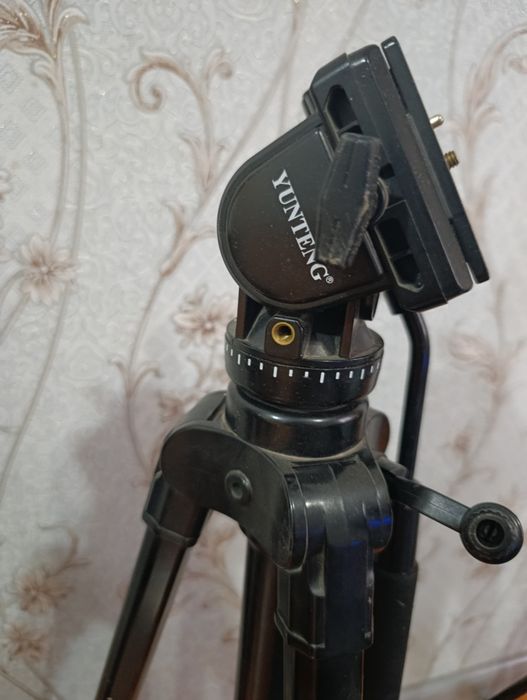 Yunteng 880 va Yunteng 990 shtativlar sotiladi rabochiy