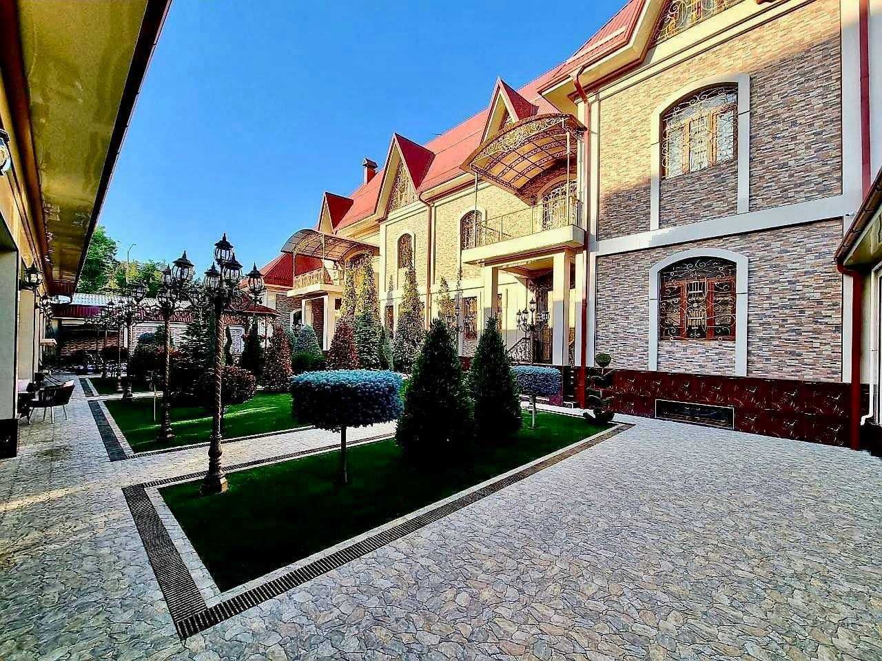 Продается Евро дом Ор-р: ул. Севастопольская  1600м2