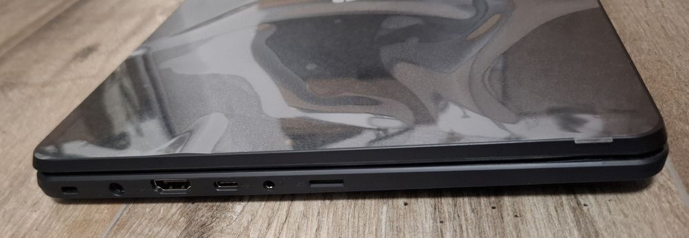 Лаптоп | Stone | Ryzen 5 7520U | 16GB Ram 5500 mxz | 256 SSD