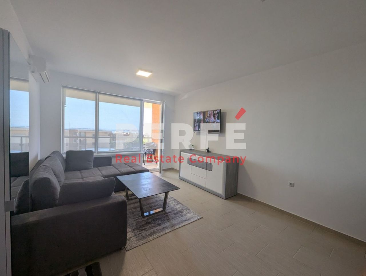 Продава се Двустаен апартамент в Свети Влас - 54 кв.м за 1295 €/кв.м - Снимка #2