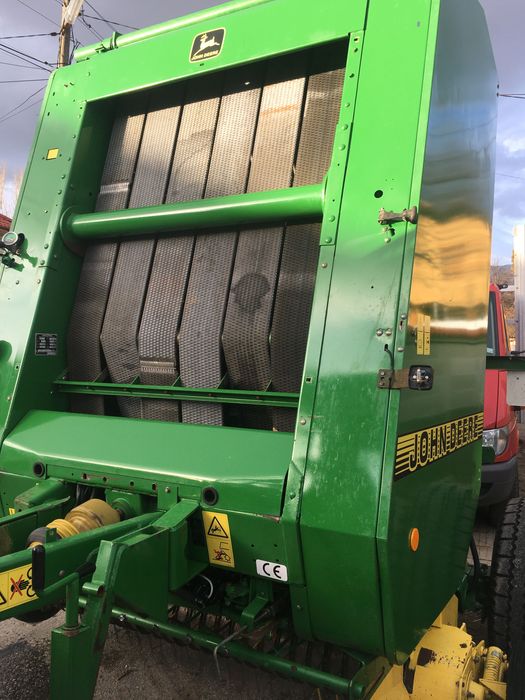 Рулонна Балировачка John Deere 590