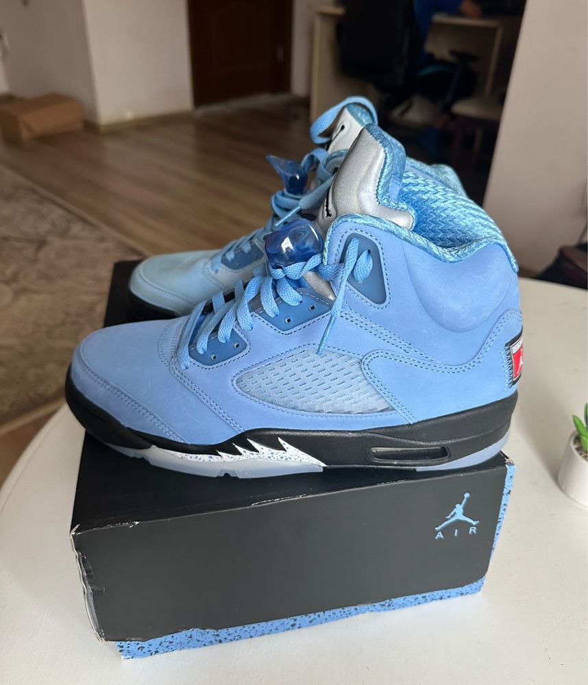 Jordan 5 University Blue