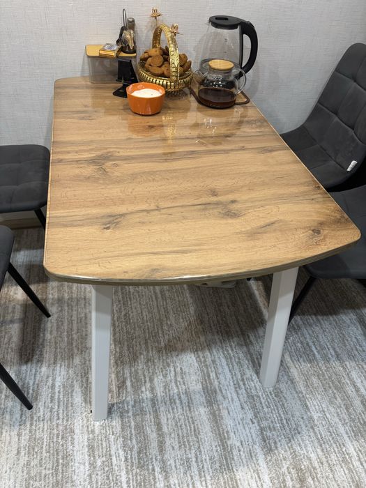 Продам стол кухоный,раздвижной