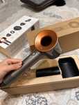 Продам легендарный фен Dyson