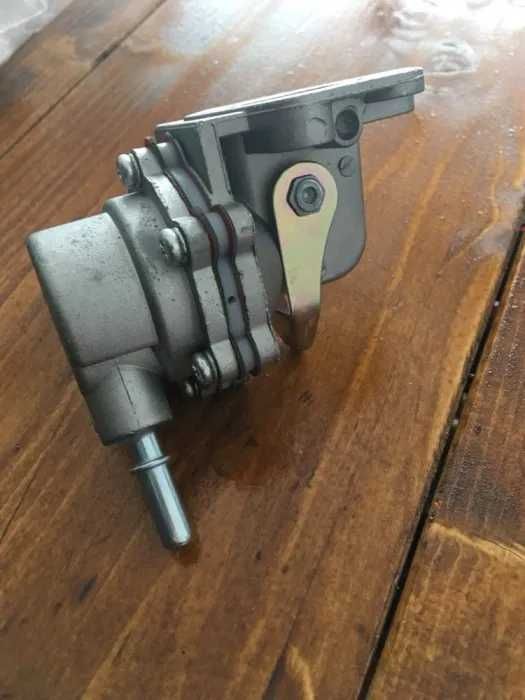 Pompa de alimentare pentru buldoexcavatoare JCB 3xc/4cx