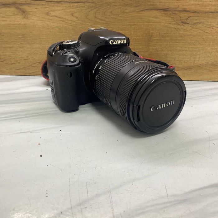 Зеркальный фотоаппарат Canon EOS 600D/sk151376
