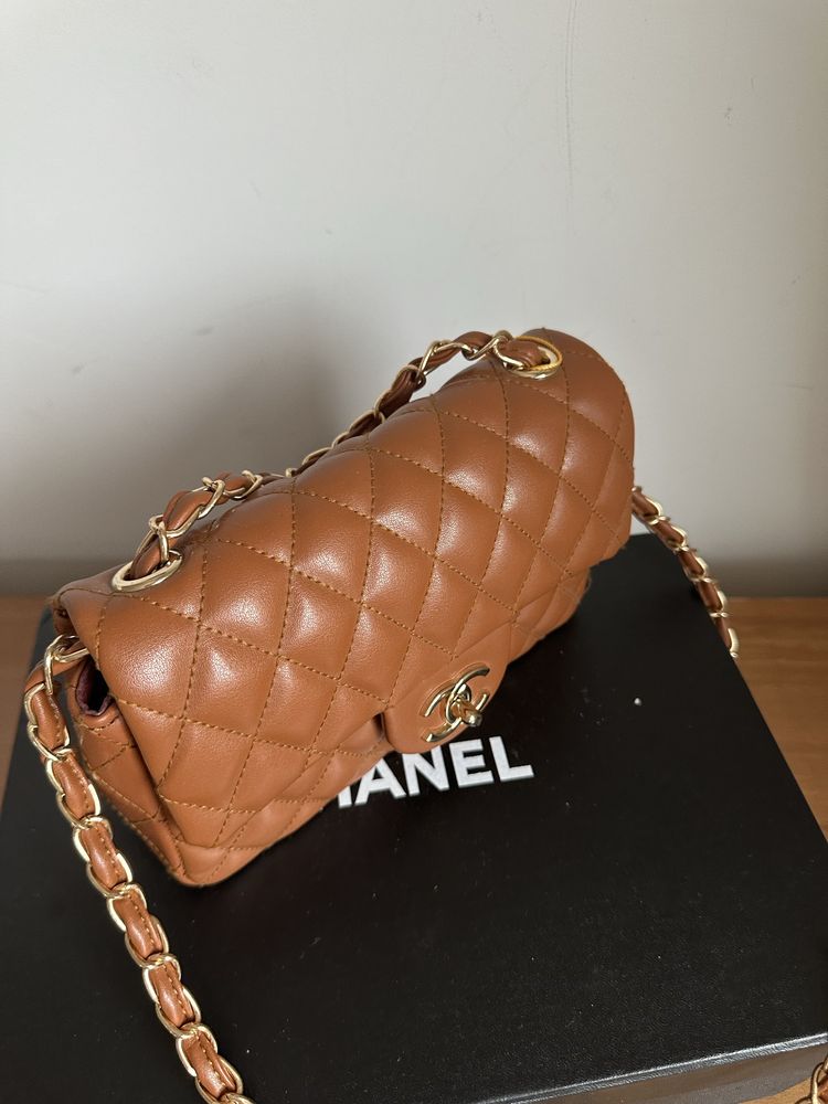 Geanta Chanel stoc