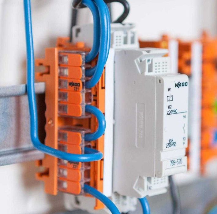 Клеми -Wago: КУТИЯ с 25 бр. с 5 проводни - 23 лв.