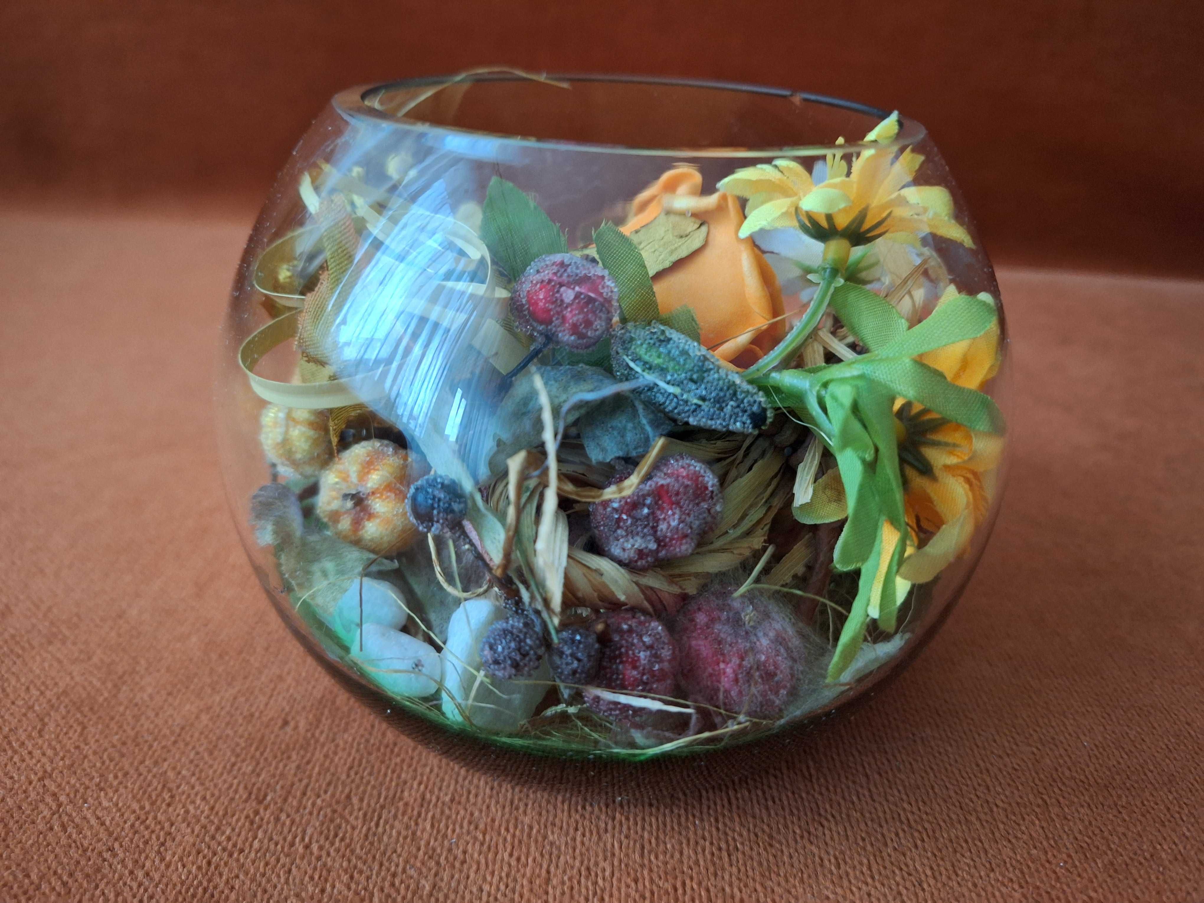 Vechi - Bol confectionat din sticla - Decor