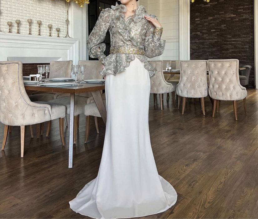 Шикарное торжественное платье в пол