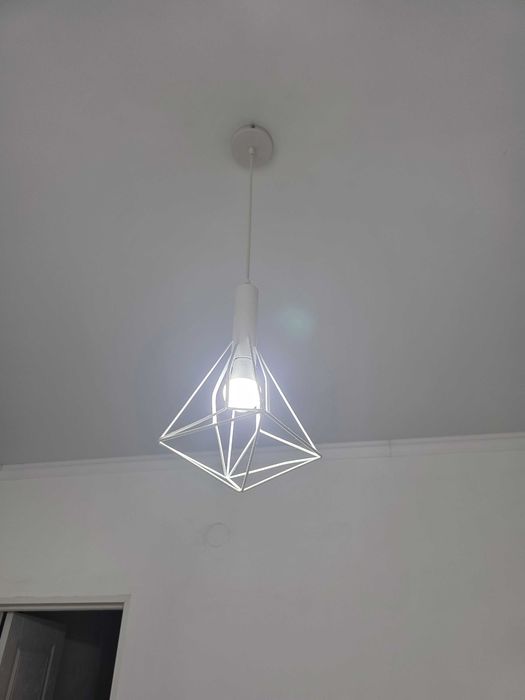 Люстра белая для кухни