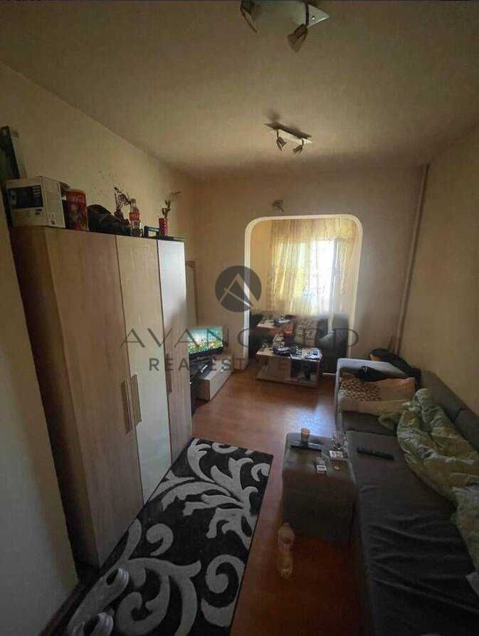 Продава се Тристаен апартамент в Пловдив, Изгрев - 72 кв.м за 1216 €/кв.м - Снимка #8