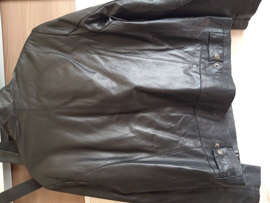 Geaca de piele nou nout!