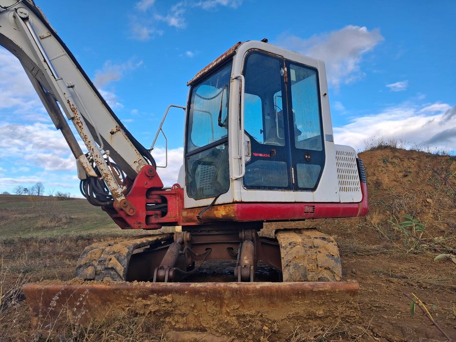 Vând excavator  Takeuchi  TB175