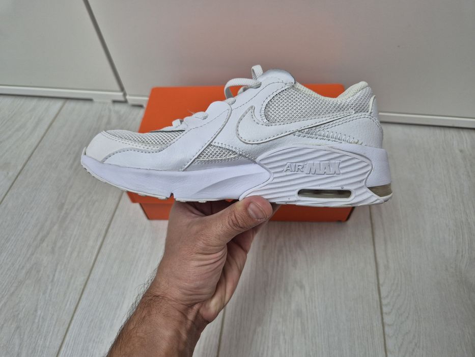 Adidasi Nike Air Max masura 35