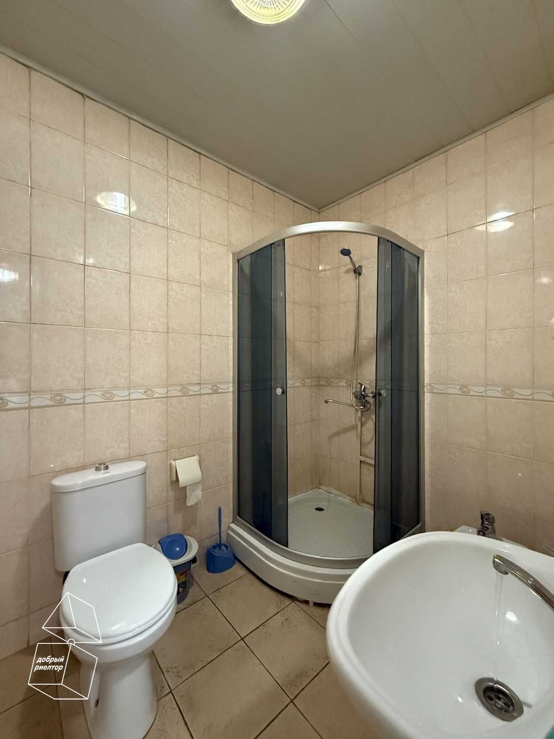 (Добрый) Офис возле метро Ташкент, 154 м², 1 этаж, Парковка