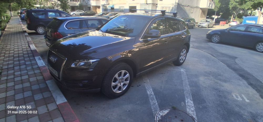 Vând Audi Q5 2012