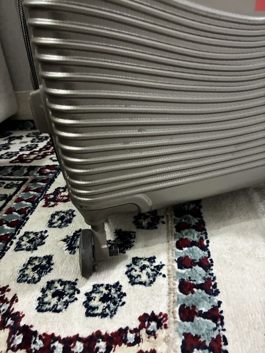 Продом чемоданы