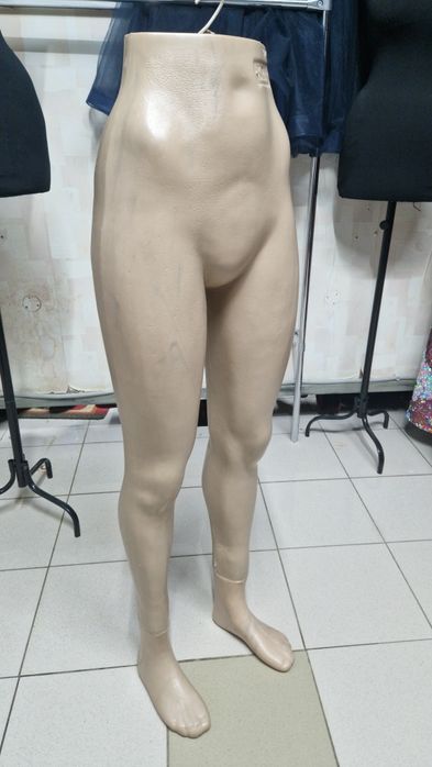 Продам манекены-ноги женские