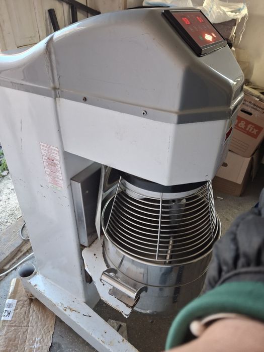 Malaxor planetar 40 litri Empero