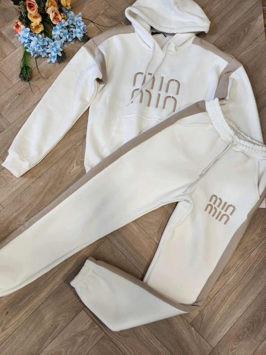 Дамски спортни комплекти Промоция