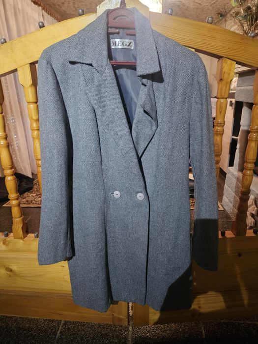 Дамско палто в сиво на Мегз