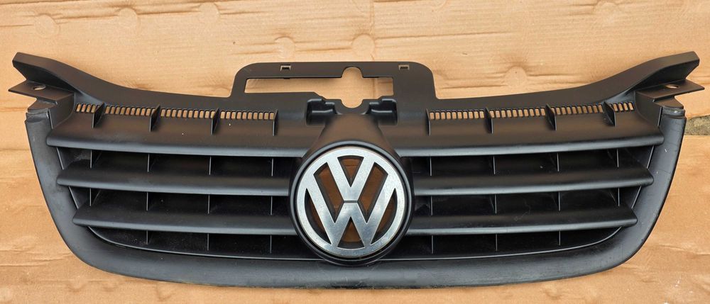 Grila radiator Vw Touran 2003 2004 / 2005 2006
